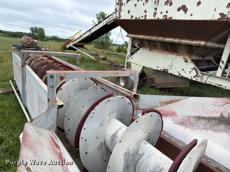 image for item FB5863 Eagle Iron Works sand screw screening plant