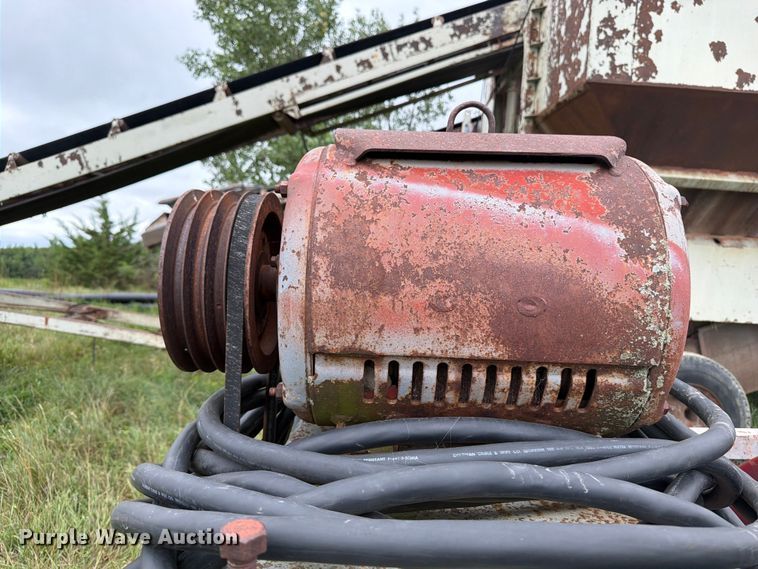 image for item FB5863 Eagle Iron Works sand screw screening plant