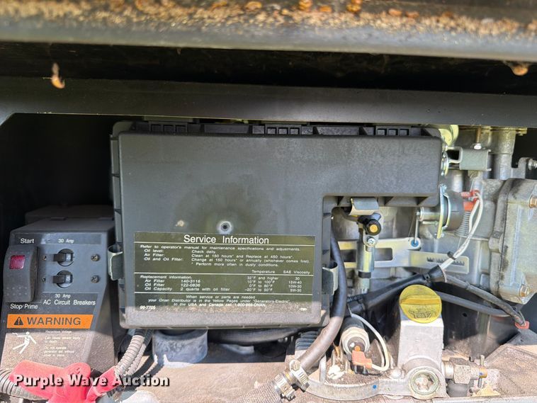 image for item FB5875 2002 National RV Sea Breeze RV