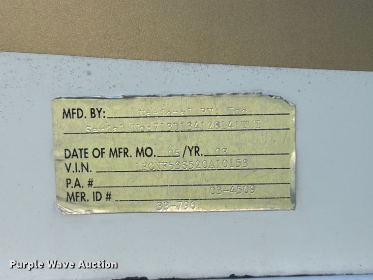 image for item FB5875 2002 National RV Sea Breeze RV