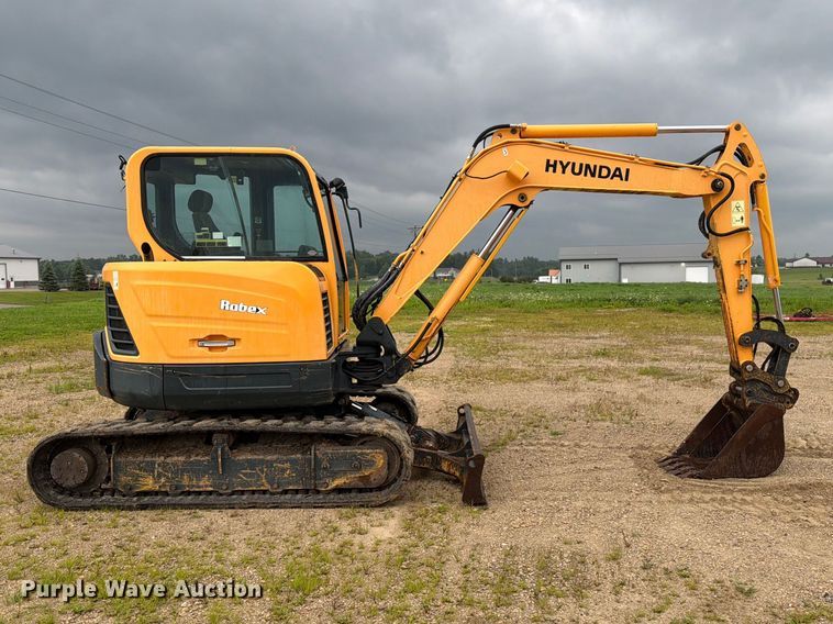 image for item FB5878 2015 Hyundai Robex 60CR-9A mini excavator