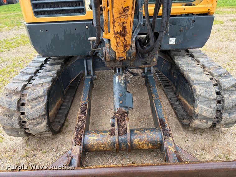 image for item FB5878 2015 Hyundai Robex 60CR-9A mini excavator
