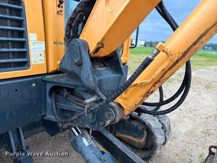 image for item FB5878 2015 Hyundai Robex 60CR-9A mini excavator