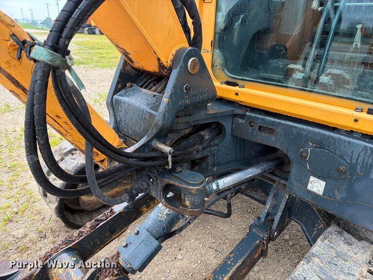 image for item FB5878 2015 Hyundai Robex 60CR-9A mini excavator