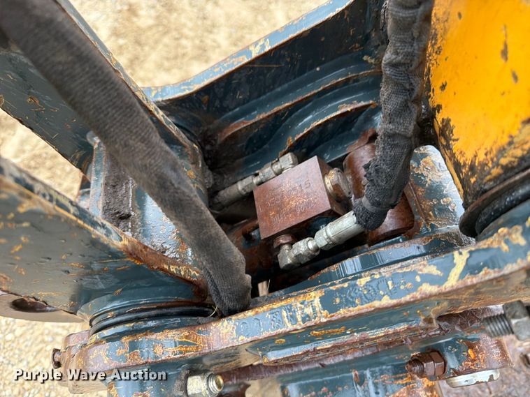 image for item FB5878 2015 Hyundai Robex 60CR-9A mini excavator