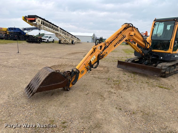 image for item FB5878 2015 Hyundai Robex 60CR-9A mini excavator