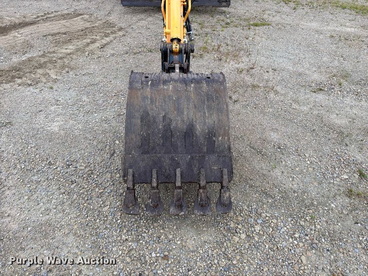 image for item FB5878 2015 Hyundai Robex 60CR-9A mini excavator