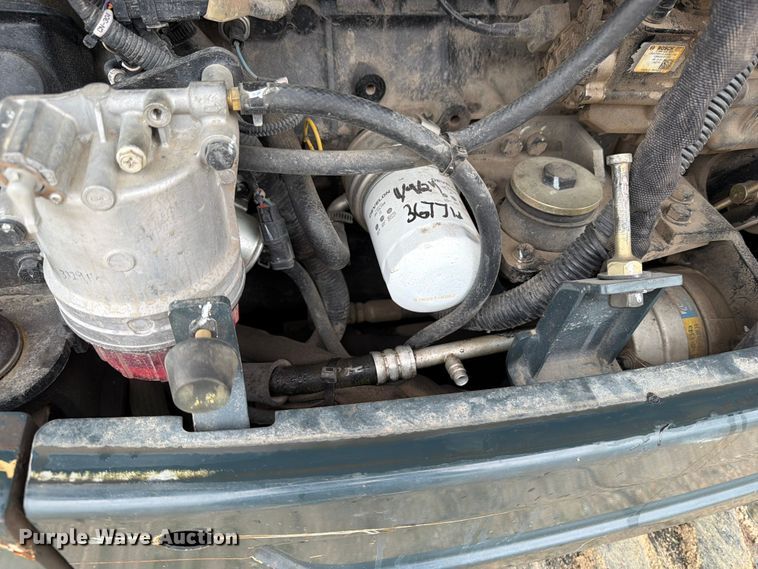 image for item FB5878 2015 Hyundai Robex 60CR-9A mini excavator