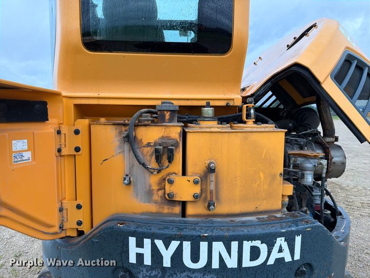 image for item FB5878 2015 Hyundai Robex 60CR-9A mini excavator