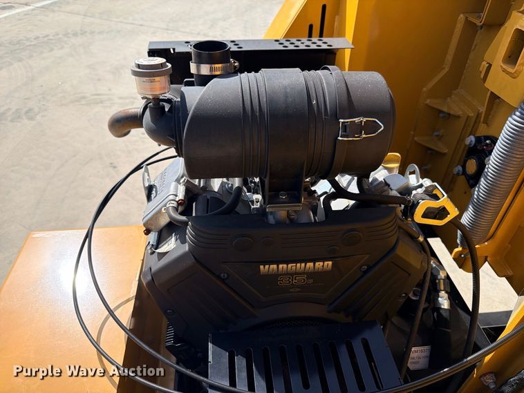 image for item FB8267 2022 Vermeer BC900XL wood chipper