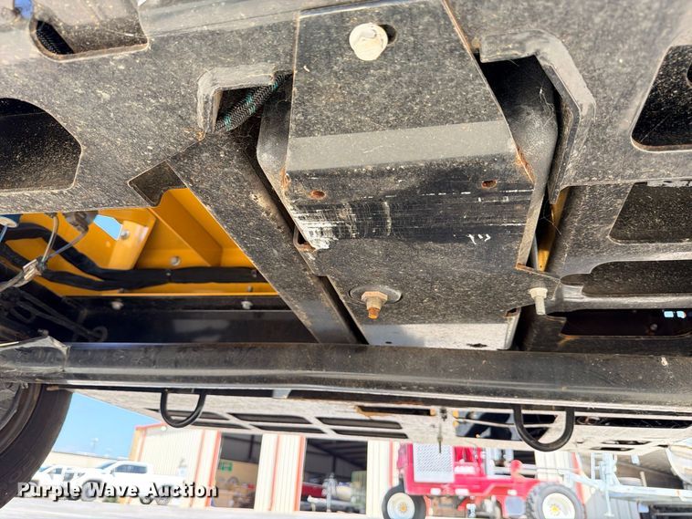 image for item FB8267 2022 Vermeer BC900XL wood chipper