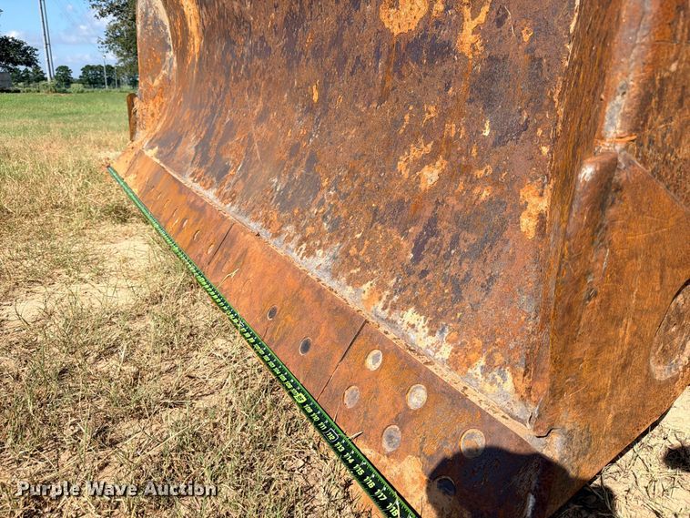 image for item FB8276 1977 Caterpillar D6D dozer