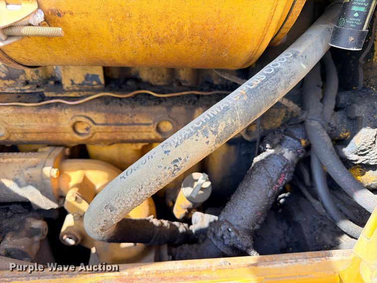 image for item FB8276 1977 Caterpillar D6D dozer