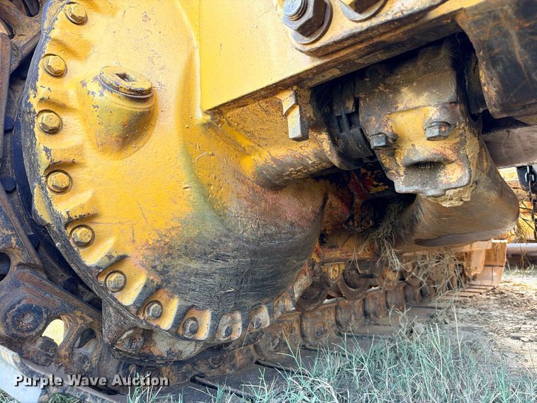 image for item FB8276 1977 Caterpillar D6D dozer