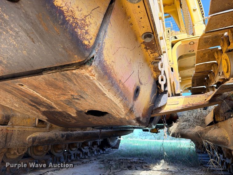 image for item FB8276 1977 Caterpillar D6D dozer