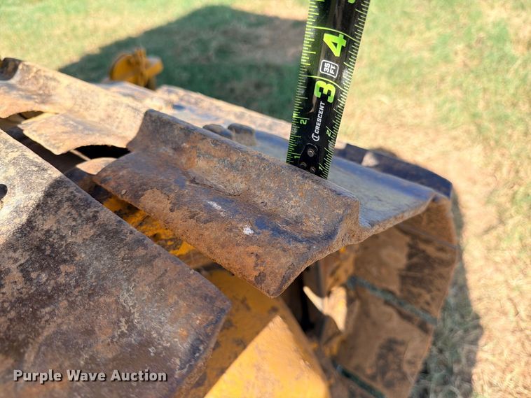 image for item FB8276 1977 Caterpillar D6D dozer