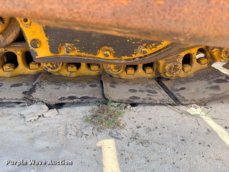 image for item FB8276 1977 Caterpillar D6D dozer