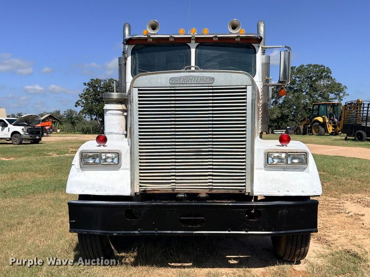 image for item FB8277 1985 Freightliner FLC12054T dump truck