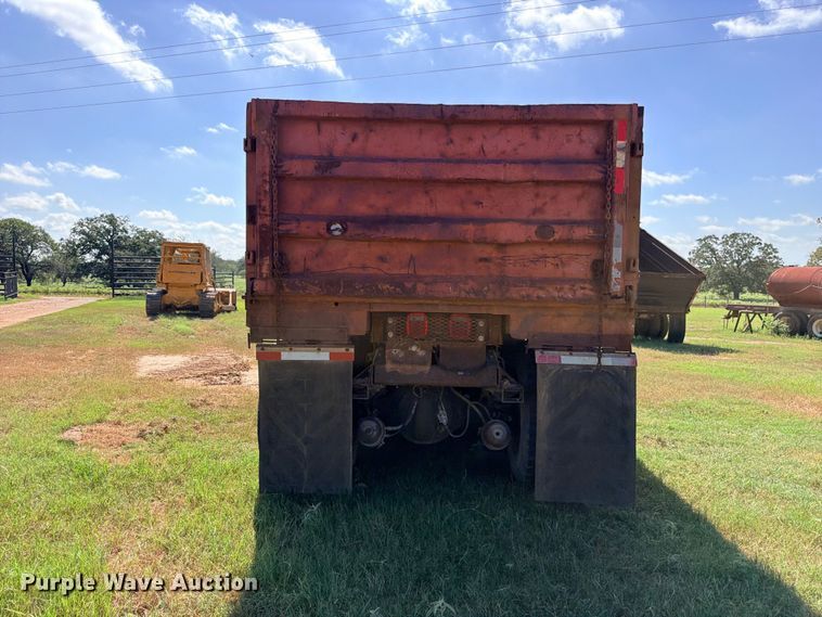 image for item FB8277 1985 Freightliner FLC12054T dump truck