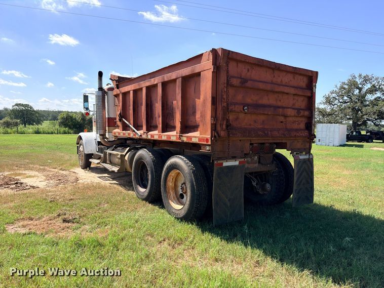 image for item FB8277 1985 Freightliner FLC12054T dump truck