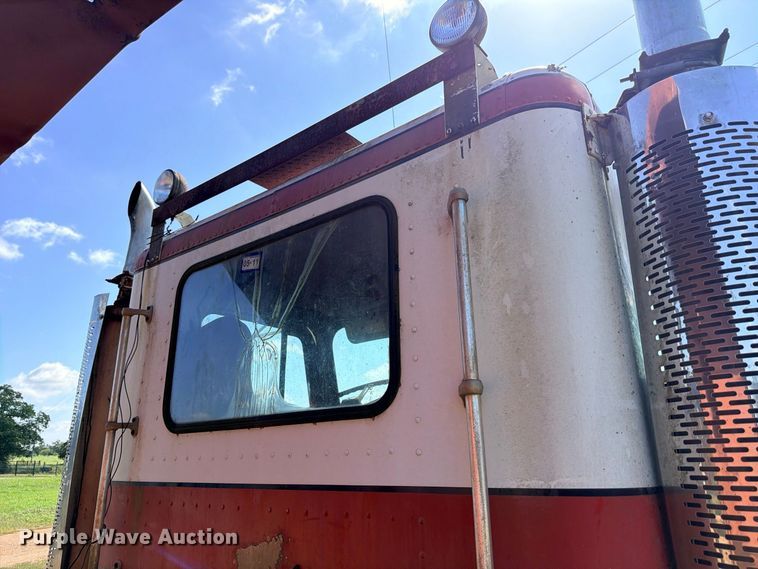image for item FB8277 1985 Freightliner FLC12054T dump truck