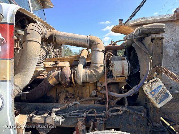 image for item FB8277 1985 Freightliner FLC12054T dump truck