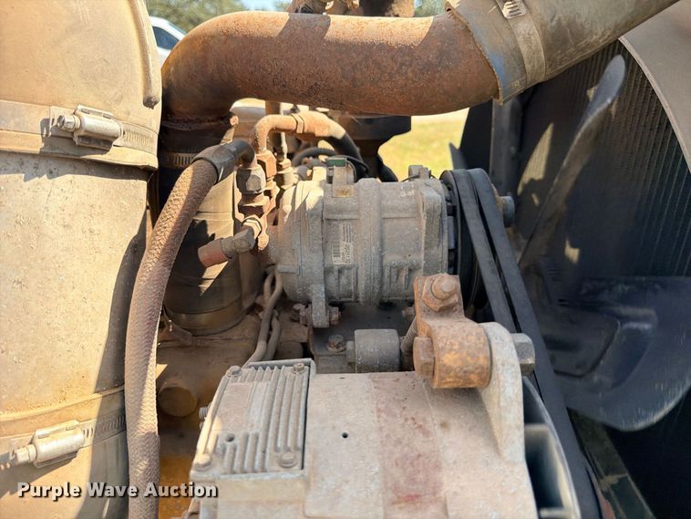 image for item FB8277 1985 Freightliner FLC12054T dump truck