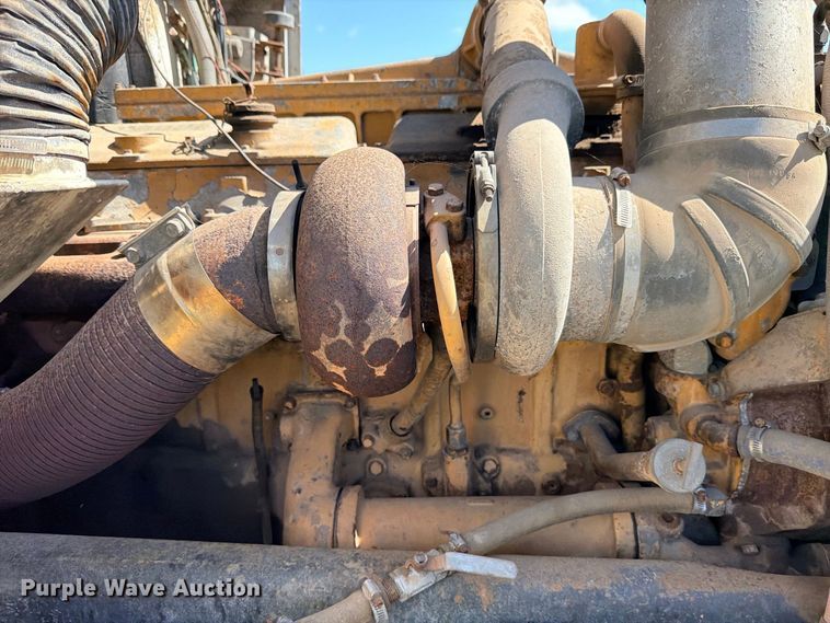 image for item FB8277 1985 Freightliner FLC12054T dump truck