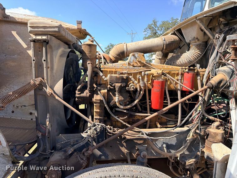 image for item FB8277 1985 Freightliner FLC12054T dump truck