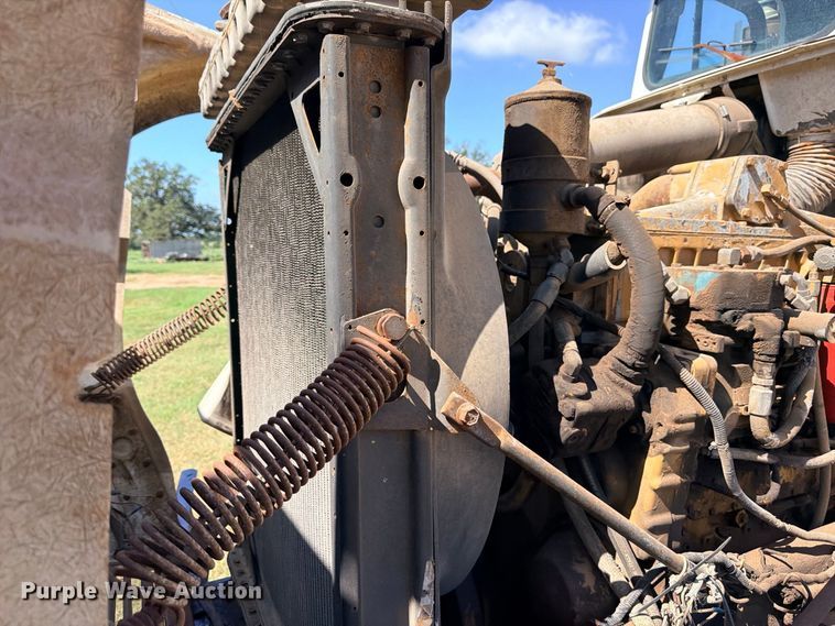 image for item FB8277 1985 Freightliner FLC12054T dump truck