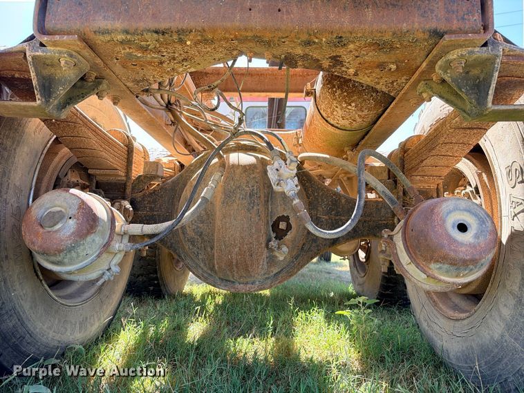 image for item FB8277 1985 Freightliner FLC12054T dump truck