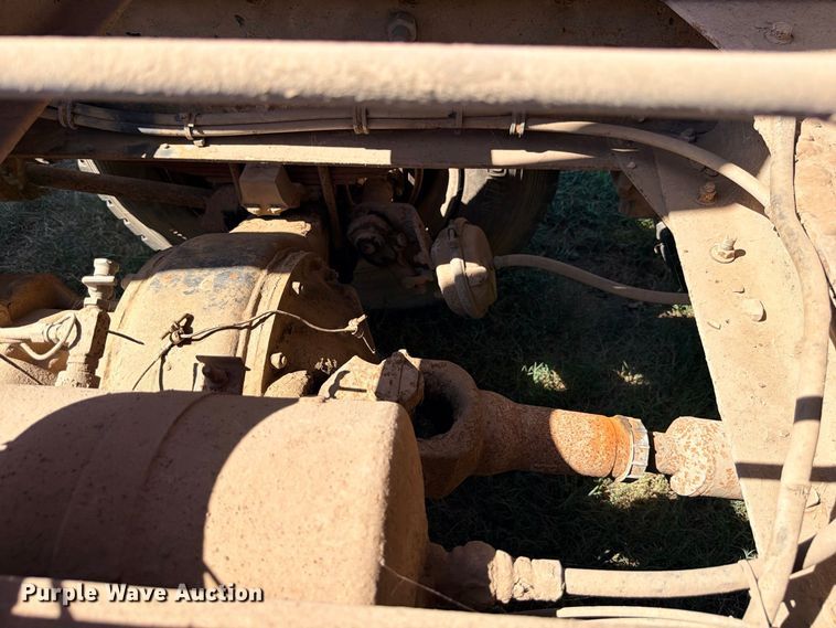 image for item FB8277 1985 Freightliner FLC12054T dump truck