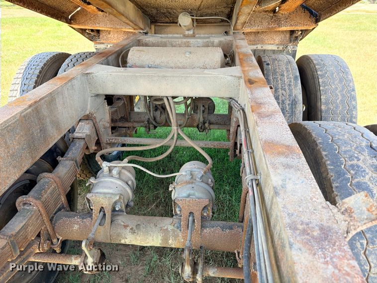 image for item FB8278 1997 Clement 2ATT1210L dump trailer