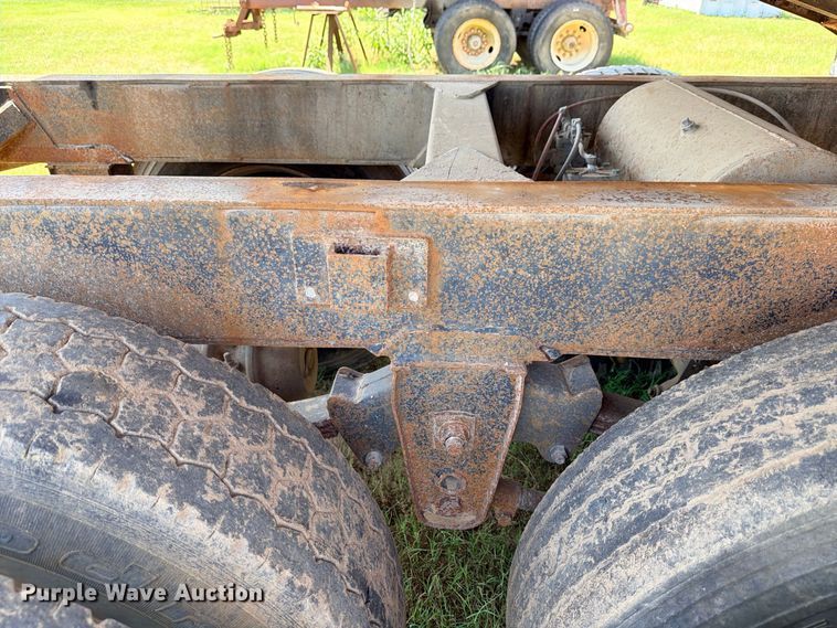 image for item FB8278 1997 Clement 2ATT1210L dump trailer