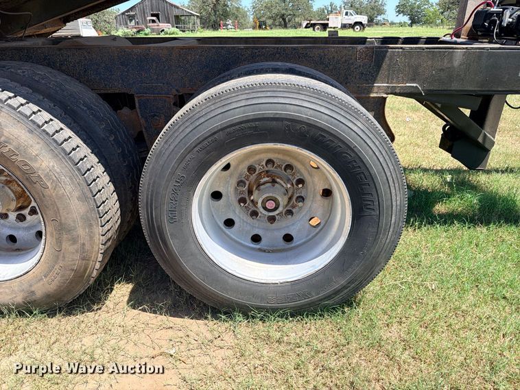image for item FB8278 1997 Clement 2ATT1210L dump trailer