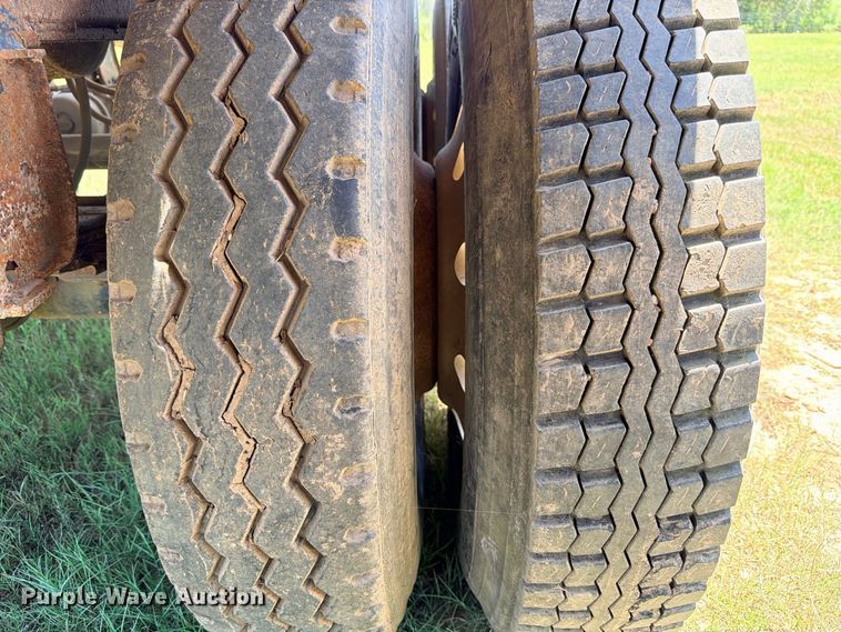 image for item FB8278 1997 Clement 2ATT1210L dump trailer