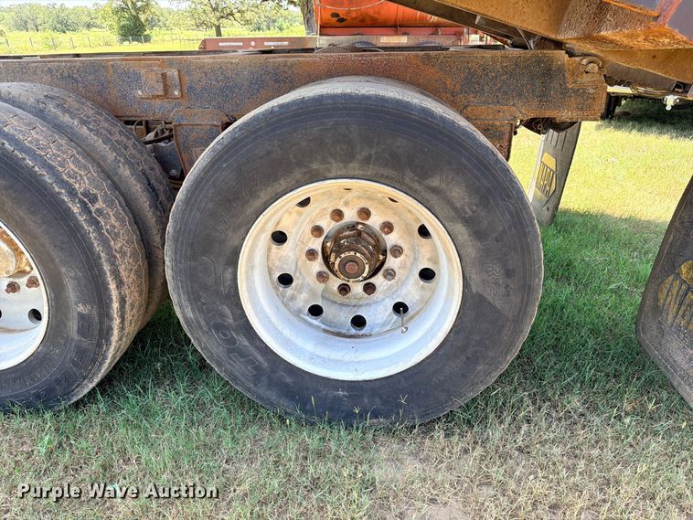 image for item FB8278 1997 Clement 2ATT1210L dump trailer
