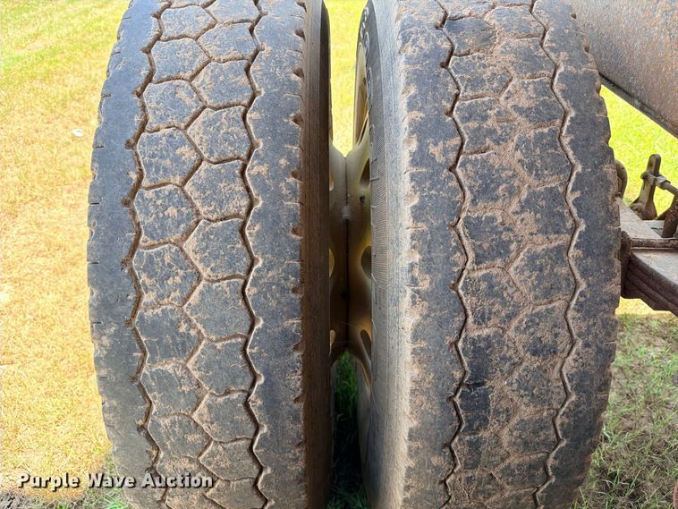 image for item FB8278 1997 Clement 2ATT1210L dump trailer