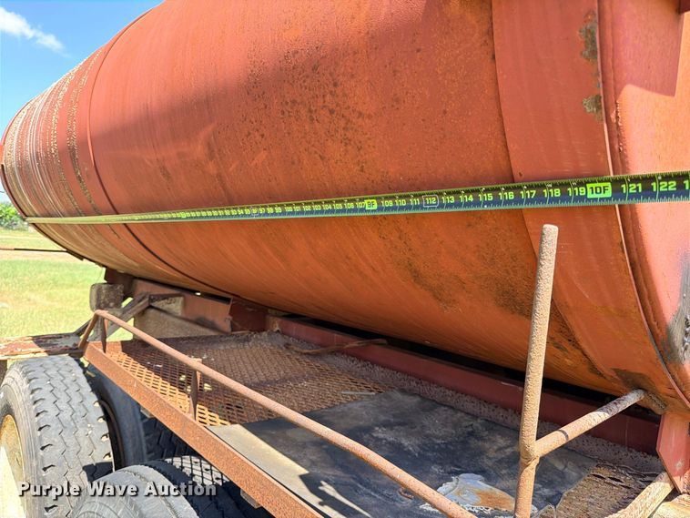 image for item FB8280 1990 Palmer Machine Works tank trailer
