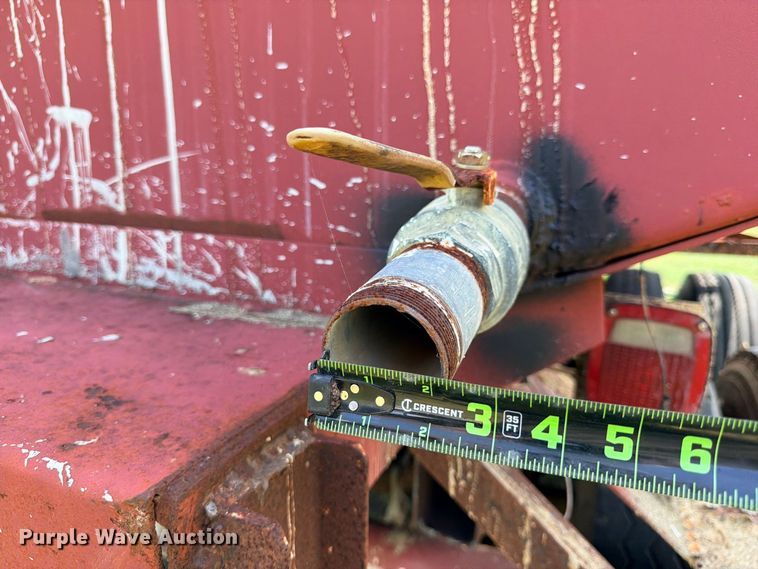image for item FB8280 1990 Palmer Machine Works tank trailer