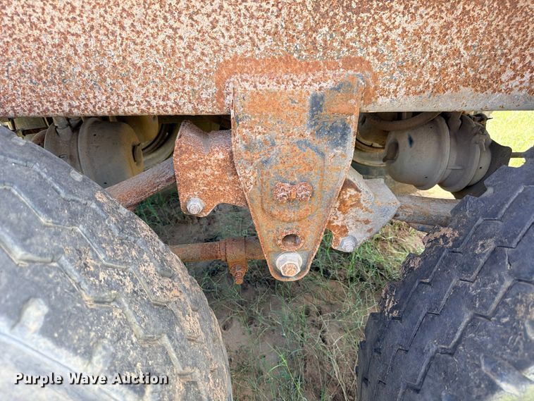 image for item FB8280 1990 Palmer Machine Works tank trailer