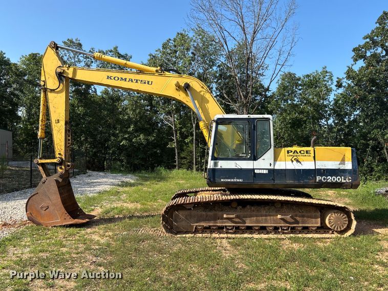 image for item FC1940 1993 Komatsu PC200LC-5L excavator