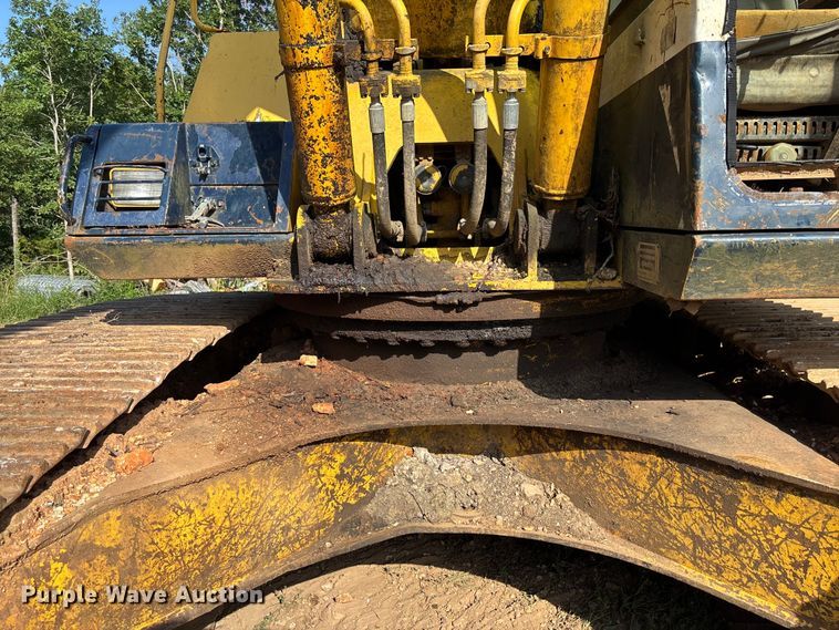 image for item FC1940 1993 Komatsu PC200LC-5L excavator