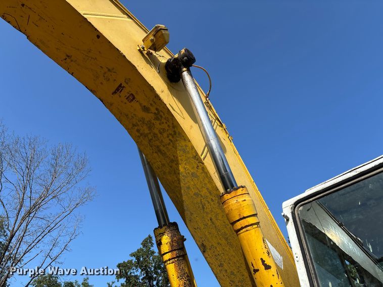 image for item FC1940 1993 Komatsu PC200LC-5L excavator