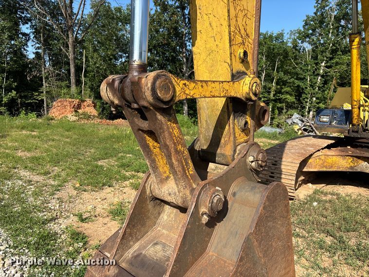 image for item FC1940 1993 Komatsu PC200LC-5L excavator