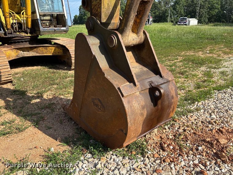 image for item FC1940 1993 Komatsu PC200LC-5L excavator