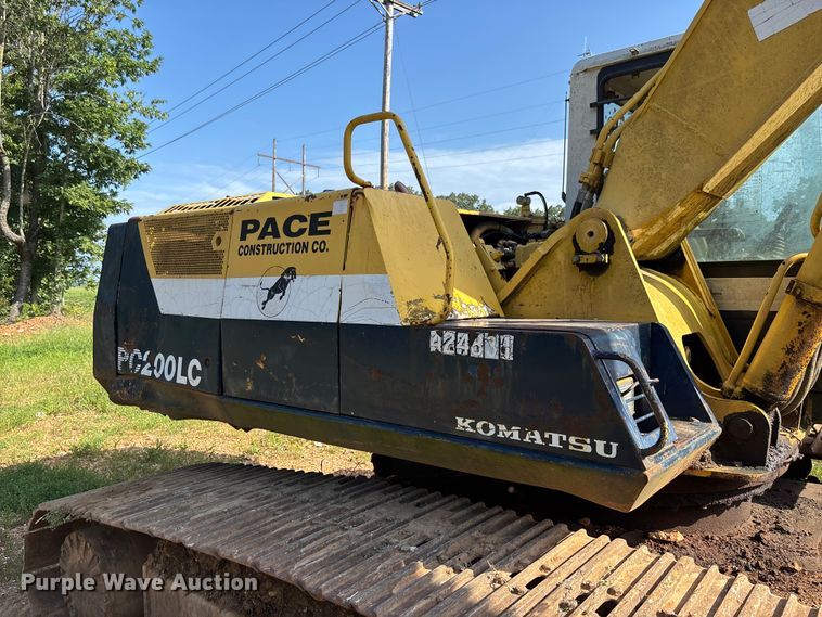 image for item FC1940 1993 Komatsu PC200LC-5L excavator