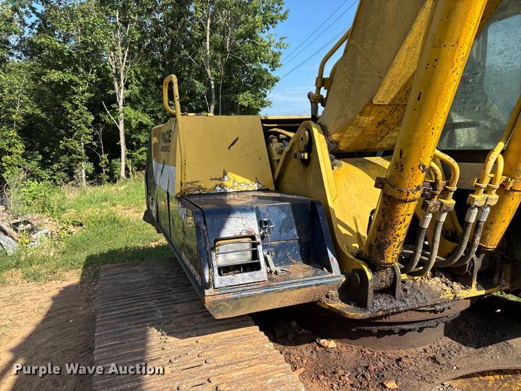 image for item FC1940 1993 Komatsu PC200LC-5L excavator