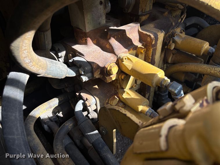 image for item FC1940 1993 Komatsu PC200LC-5L excavator