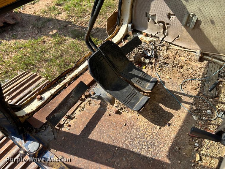image for item FC1940 1993 Komatsu PC200LC-5L excavator